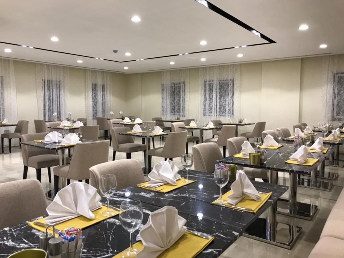 ION Hotel Khobar Buitenkant foto